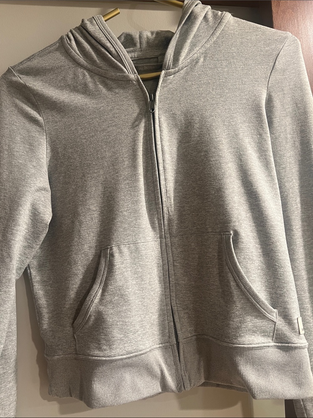 Vouri Modern Gray Zip-Up Hoodie Jacket